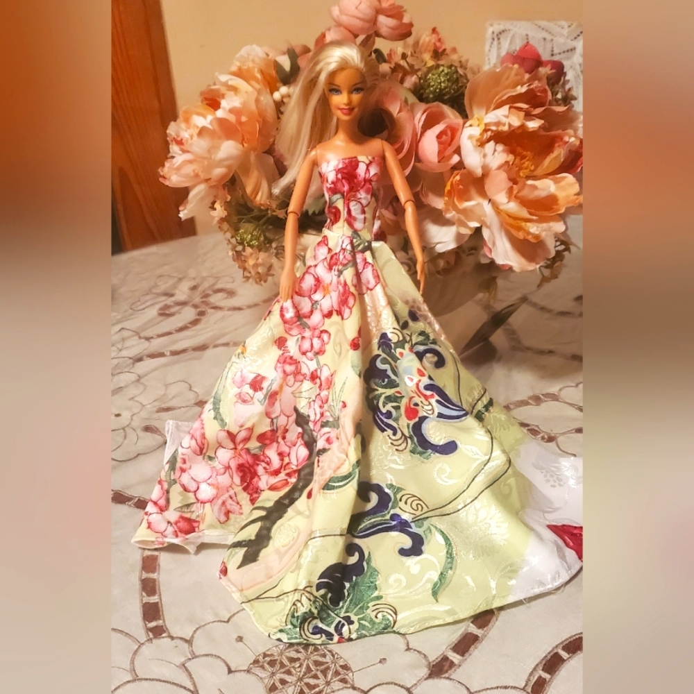 Barbie Doll Clothes Evening Dresses - Picture 4 of 4